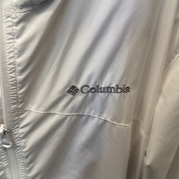 Columbia lightweight white hooded jacket - Picture 4 of 6